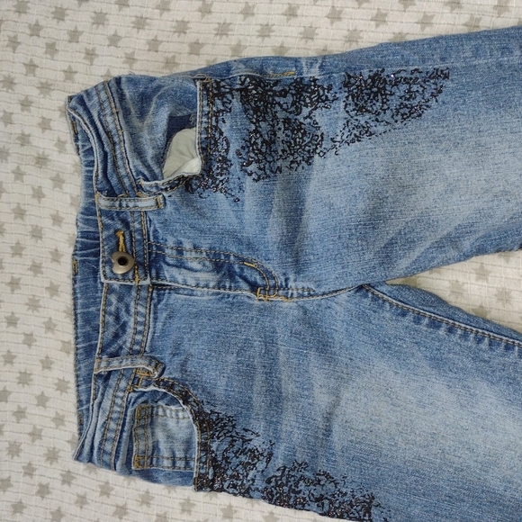 BOGO Sparkly Embellished Jeans - Size 6 - Picture 7 of 9